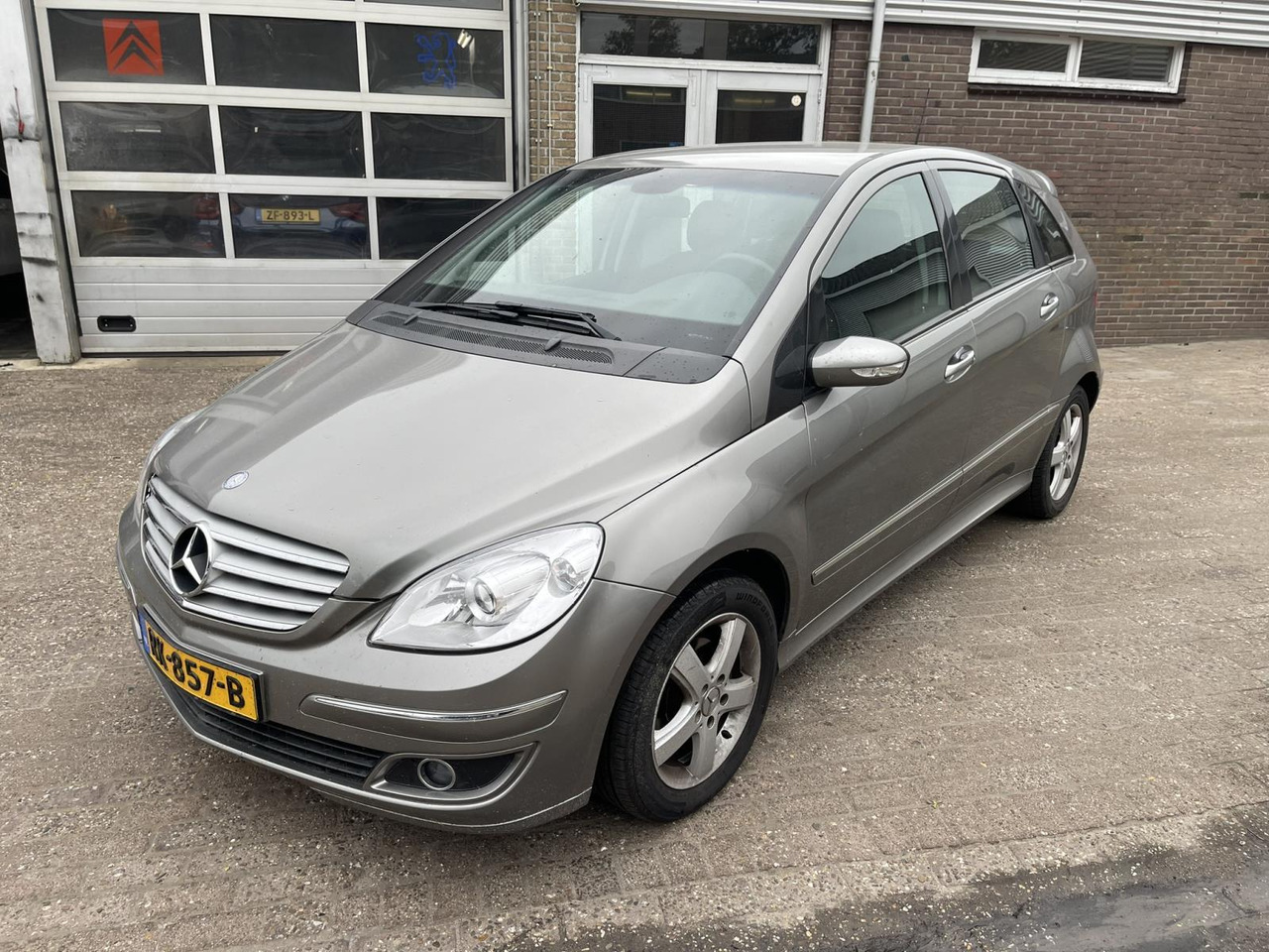 Coche Mercedes-Benz B-Klasse 170 Business Class | 2005 | 217.372 km | RK-857-B: foto 1