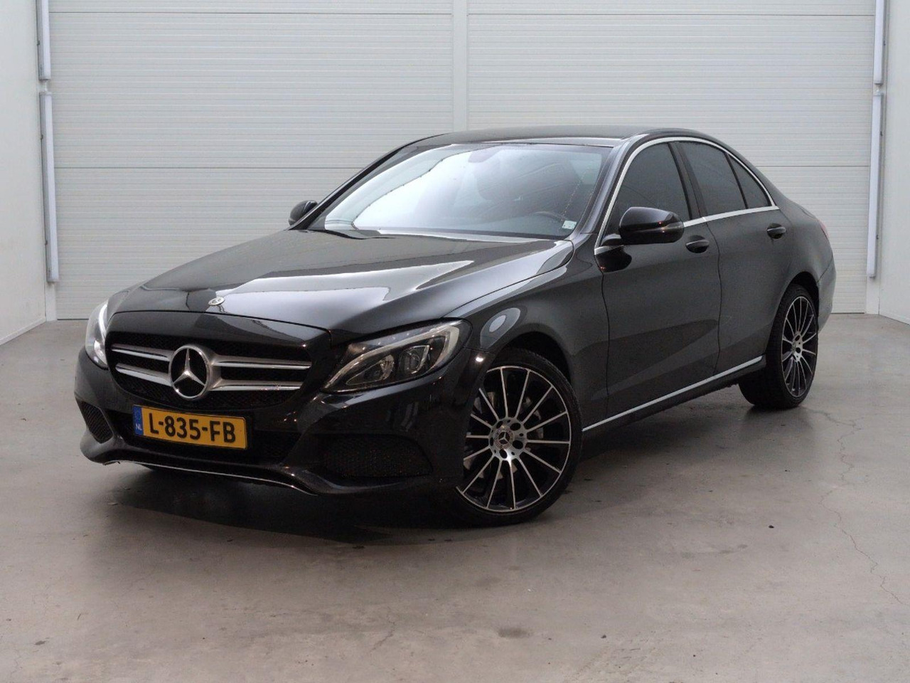Mercedes-Benz C-klasse 250 CDI 4MATIC Premium Plus | 2017 | 201.697 km | Automaat | L835FB | NAP: Geen oordeel - Sedan: foto 1 Mercedes-Benz C-klasse 250 CDI 4MATIC Premium Plus | 2017 | 201.697 km | Automaat | L835FB | NAP: Geen oordeel - Sedan: foto 1