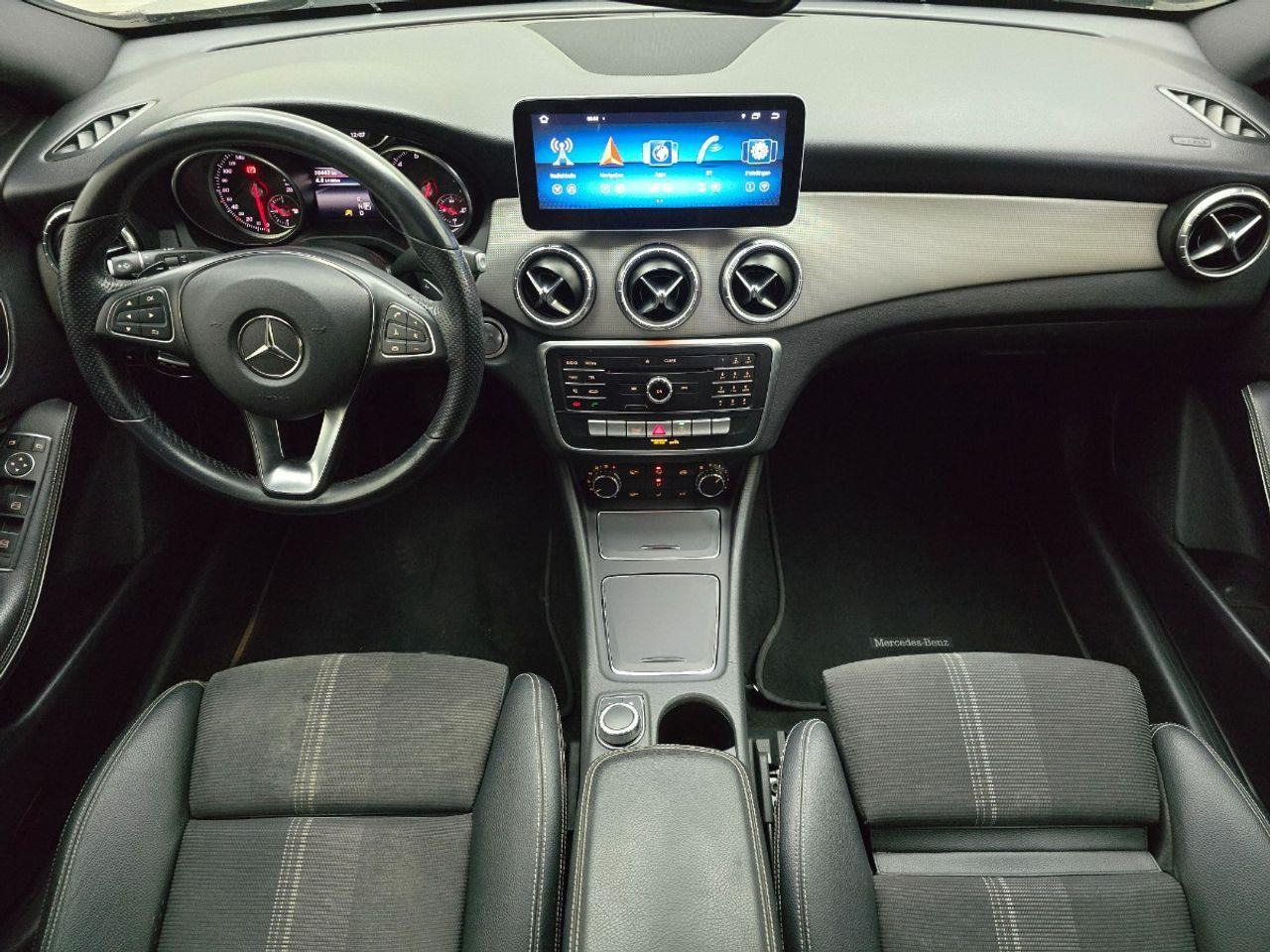 Mercedes - Benz CLA - klasse Shooting Brake 180 Business Solution | 2019 | 178.261 km | XJ582P | NAP: Logisch - Coche: foto 5 Mercedes - Benz CLA - klasse Shooting Brake 180 Business Solution | 2019 | 178.261 km | XJ582P | NAP: Logisch - Coche: foto 5