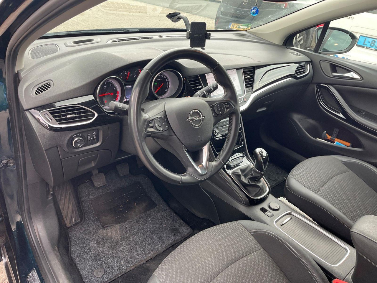 Opel Astra Sports Tourer 1.4 Business Executive | 2018 | 117.848 km | TD417J | NAP: Logisch - Coche: foto 5 Opel Astra Sports Tourer 1.4 Business Executive | 2018 | 117.848 km | TD417J | NAP: Logisch - Coche: foto 5