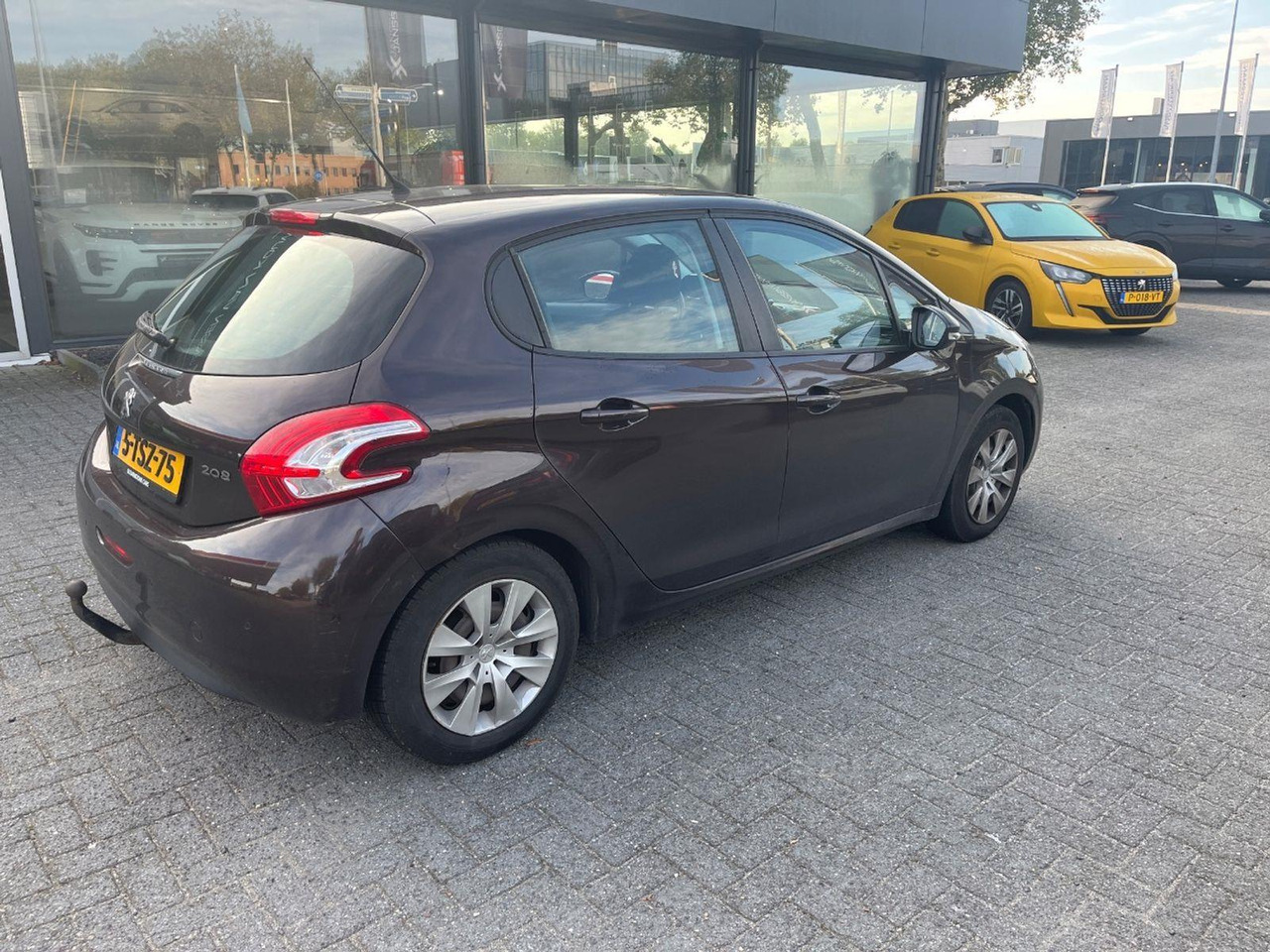 Peugeot 208 1.2 VTi Urban Soul LPG | 2013 | 299.279 km | 5TSZ75 | NAP: Geen oordeel - Hatchback: foto 4 Peugeot 208 1.2 VTi Urban Soul LPG | 2013 | 299.279 km | 5TSZ75 | NAP: Geen oordeel - Hatchback: foto 4