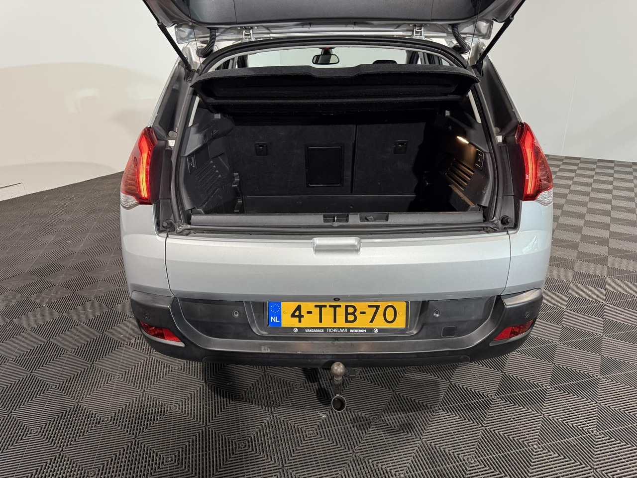 Peugeot 3008 1.6 THP Active | 2014 | 199.032 km | 4-TTB-70 - SUV/ Todoterreno: foto 5 Peugeot 3008 1.6 THP Active | 2014 | 199.032 km | 4-TTB-70 - SUV/ Todoterreno: foto 5