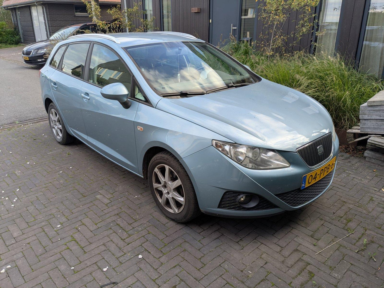 SEAT | Ibiza ST | 1.2 TDI Style Ecomotive | 2011 | 187.816 km | 04PPB6 | Logisch - Coche: foto 3 SEAT | Ibiza ST | 1.2 TDI Style Ecomotive | 2011 | 187.816 km | 04PPB6 | Logisch - Coche: foto 3