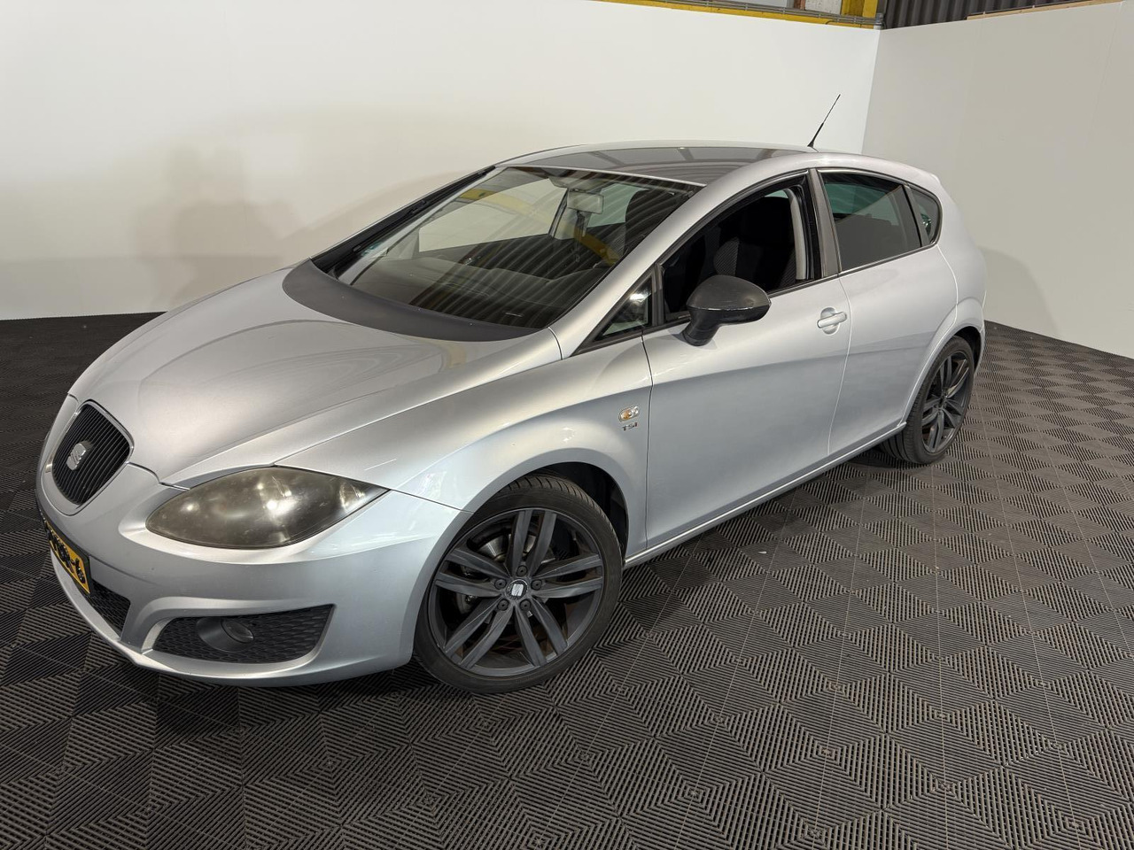 SEAT | Leon | 1.2 TSI Good Stuff | 2011 | 263.550 km | 08PBR6 | Logisch - Hatchback: foto 1 SEAT | Leon | 1.2 TSI Good Stuff | 2011 | 263.550 km | 08PBR6 | Logisch - Hatchback: foto 1