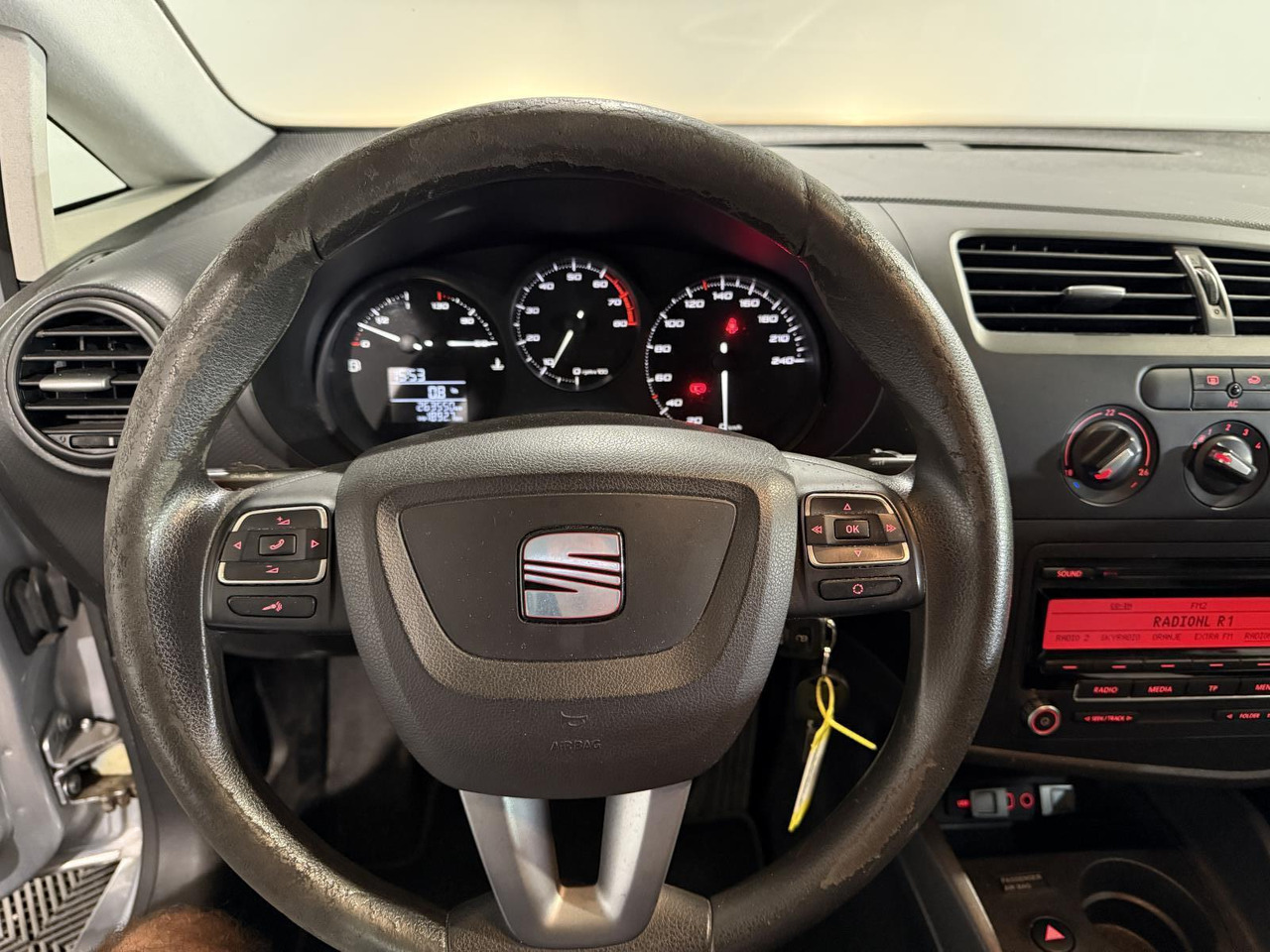 SEAT | Leon | 1.2 TSI Good Stuff | 2011 | 263.550 km | 08PBR6 | Logisch - Hatchback: foto 5 SEAT | Leon | 1.2 TSI Good Stuff | 2011 | 263.550 km | 08PBR6 | Logisch - Hatchback: foto 5