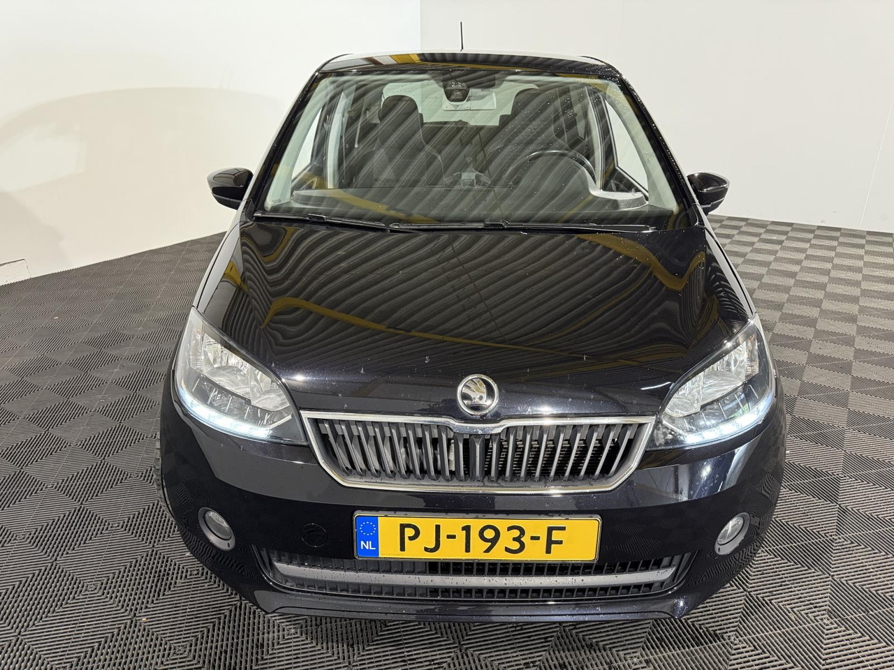 Skoda Citigo 1.0 Greentech Ambition | 2017 | 231.451 km | PJ-193- F - Hatchback: foto 4 Skoda Citigo 1.0 Greentech Ambition | 2017 | 231.451 km | PJ-193- F - Hatchback: foto 4