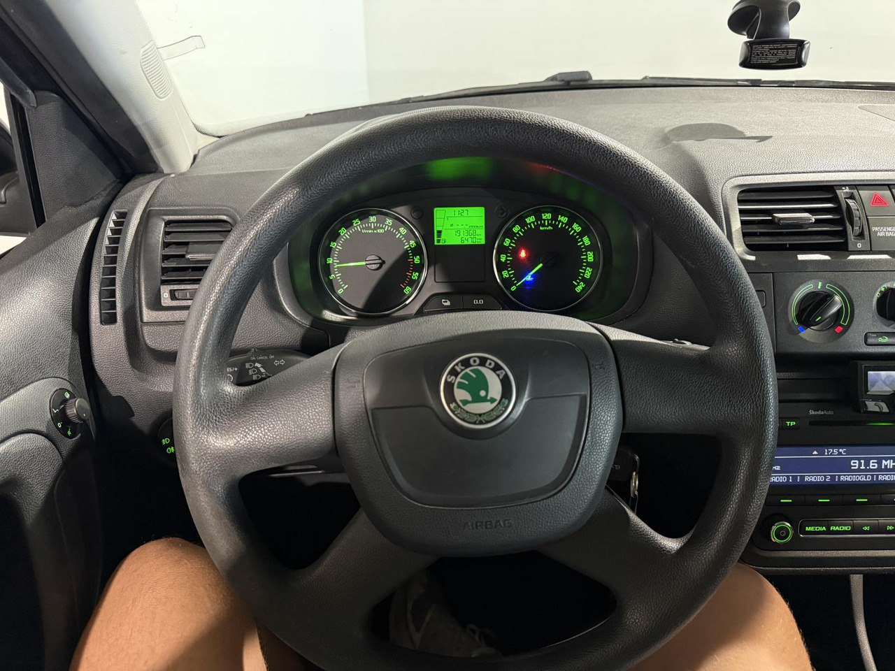 Skoda | Fabia Combi | 1.2 TDI Greenline | 2011 | 191.368 km | 98SBN4 | Logisch - Coche: foto 5 Skoda | Fabia Combi | 1.2 TDI Greenline | 2011 | 191.368 km | 98SBN4 | Logisch - Coche: foto 5