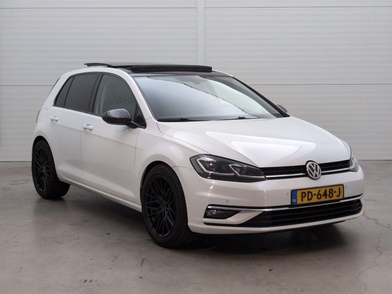 Volkswagen Golf 1.0 TSI Highline | 2017 | 250.662 km | PD648J | NAP: Logisch - Hatchback: foto 2 Volkswagen Golf 1.0 TSI Highline | 2017 | 250.662 km | PD648J | NAP: Logisch - Hatchback: foto 2