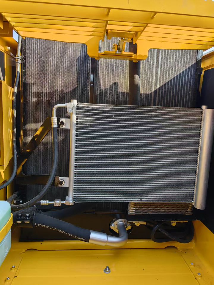 KOMATSU PC200-7 - Excavadora de cadenas: foto 5 KOMATSU PC200-7 - Excavadora de cadenas: foto 5