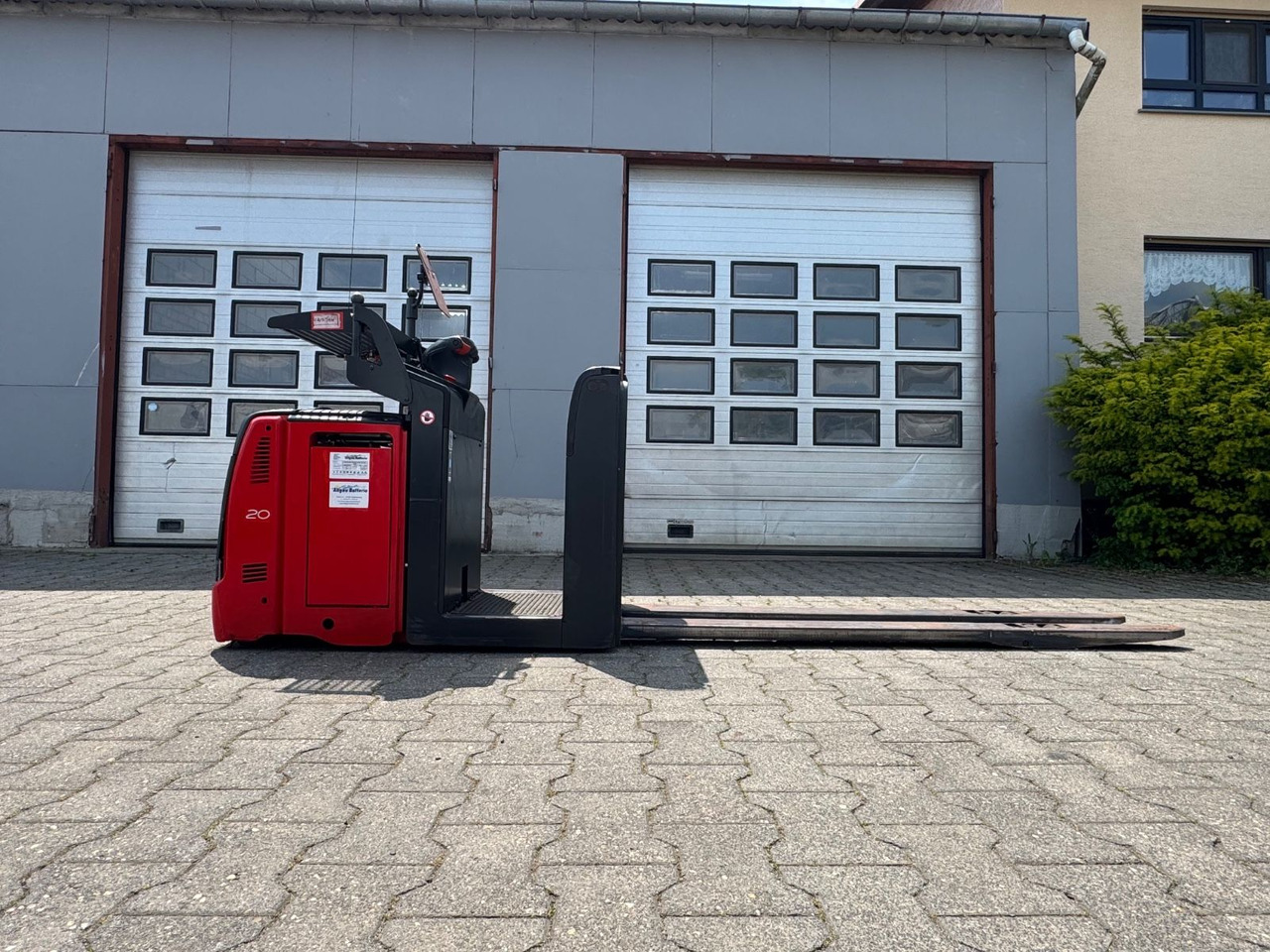Linde N20VI Elektro-Niederhubwagen | Initialhub - Recoge pedidos: foto 5 Linde N20VI Elektro-Niederhubwagen | Initialhub - Recoge pedidos: foto 5