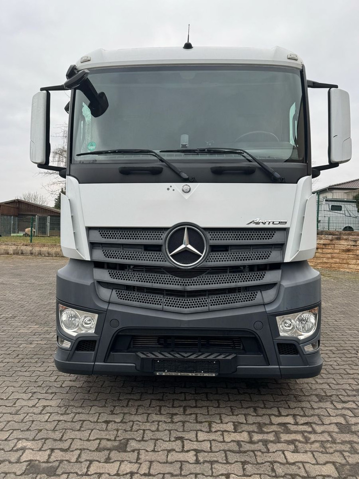 Mercedes-Benz Antos 1836L/4x2/2t.LBW/2xAHK/aus.1Hand/16.Pal. - Camión transporte de bebidas: foto 2 Mercedes-Benz Antos 1836L/4x2/2t.LBW/2xAHK/aus.1Hand/16.Pal. - Camión transporte de bebidas: foto 2