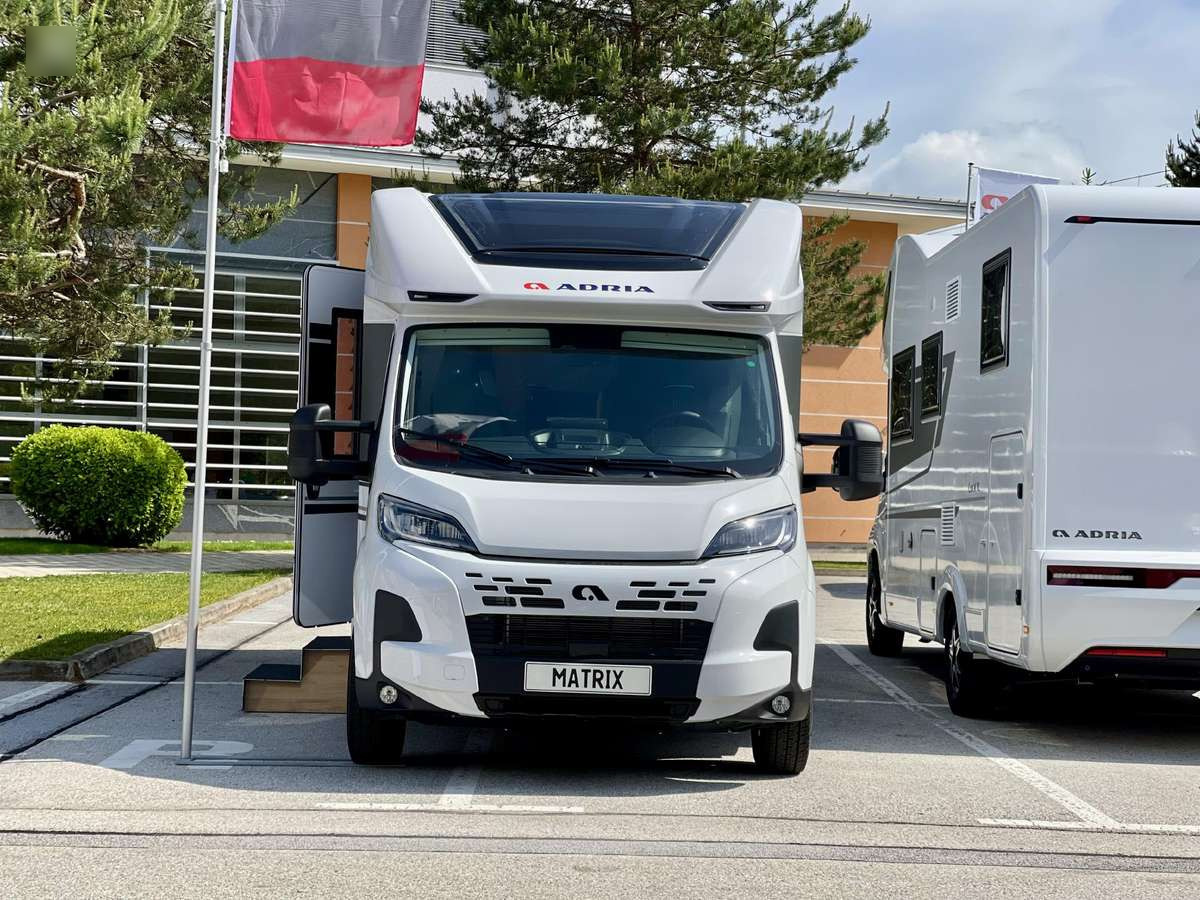 ADRIA Matrix 650 SL - Autocaravana perfilada: foto 1 ADRIA Matrix 650 SL - Autocaravana perfilada: foto 1