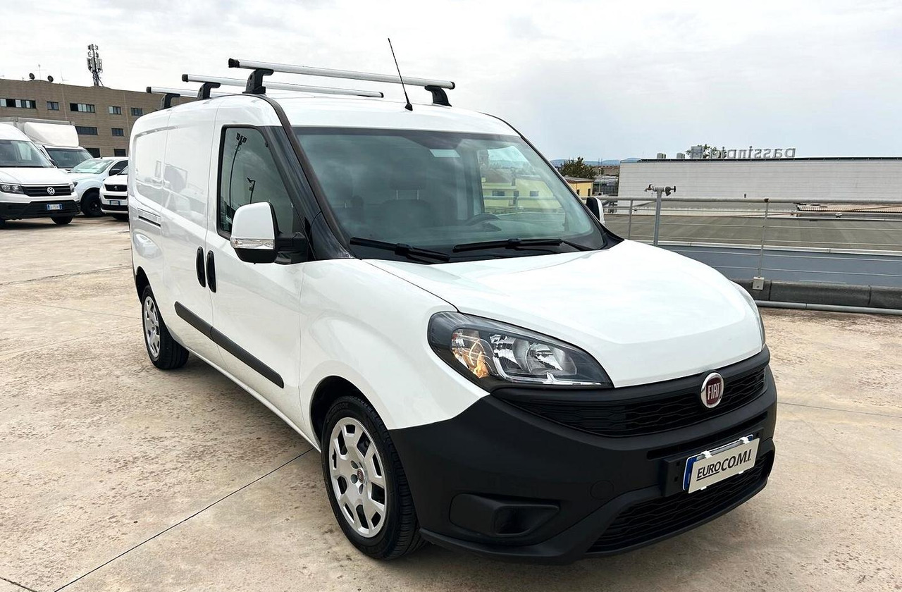 Fiat Doblò Maxi 1.6 mjt 105 cv 3 posti - Furgoneta pequeña: foto 3 Fiat Doblò Maxi 1.6 mjt 105 cv 3 posti - Furgoneta pequeña: foto 3