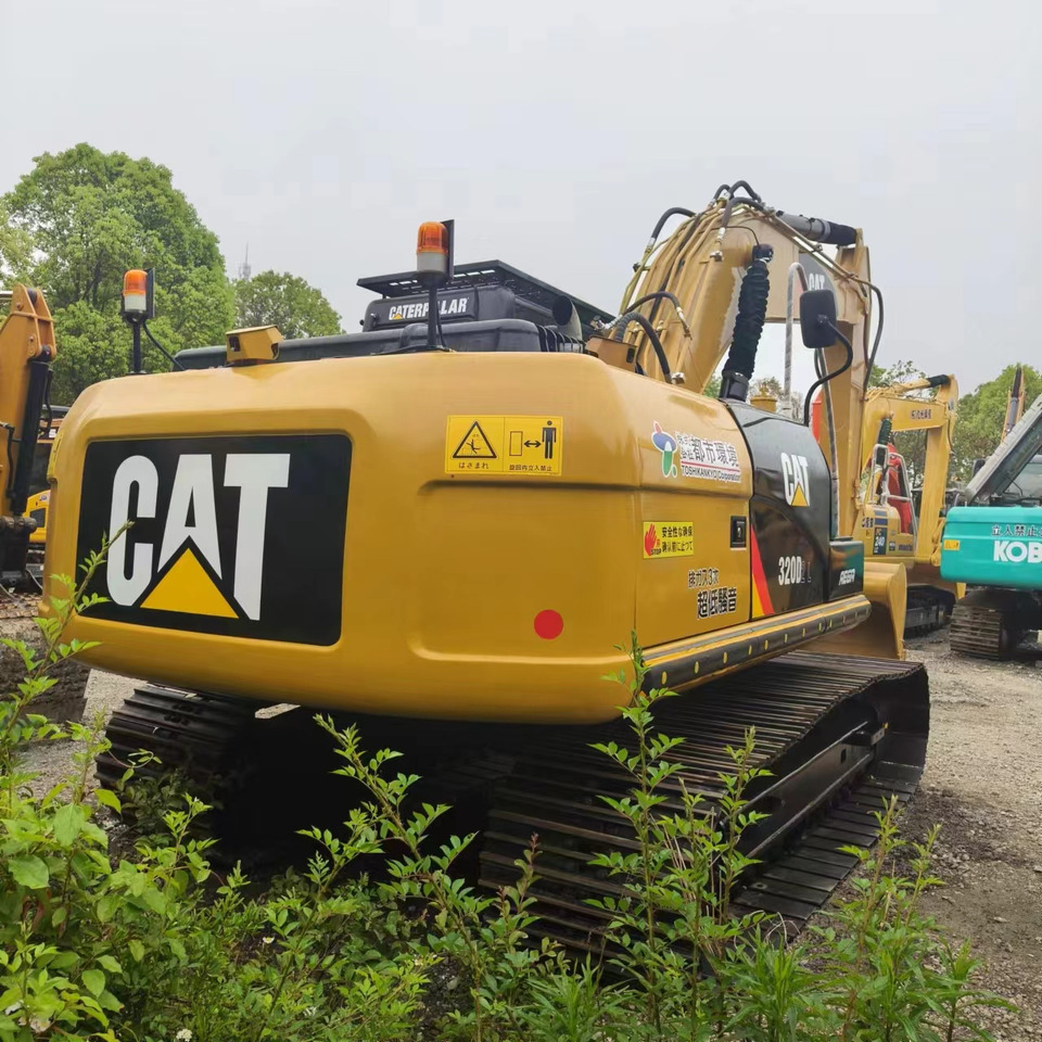 CATERPILLAR 320D2L - Excavadora de cadenas: foto 4 CATERPILLAR 320D2L - Excavadora de cadenas: foto 4