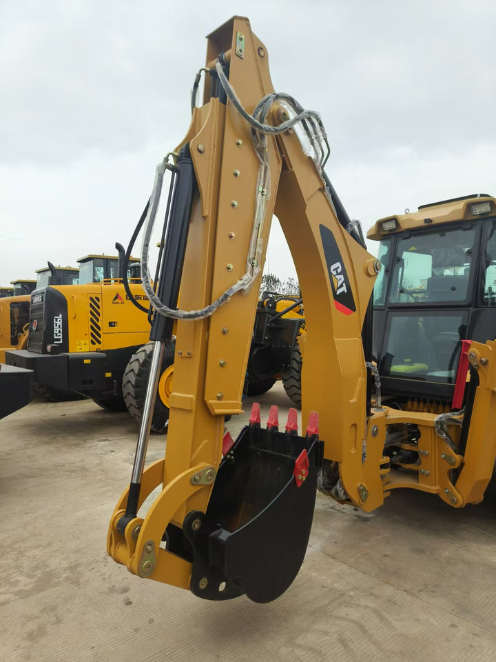 Retroexcavadora CATERPILLAR 420F: foto 6 Retroexcavadora CATERPILLAR 420F: foto 6