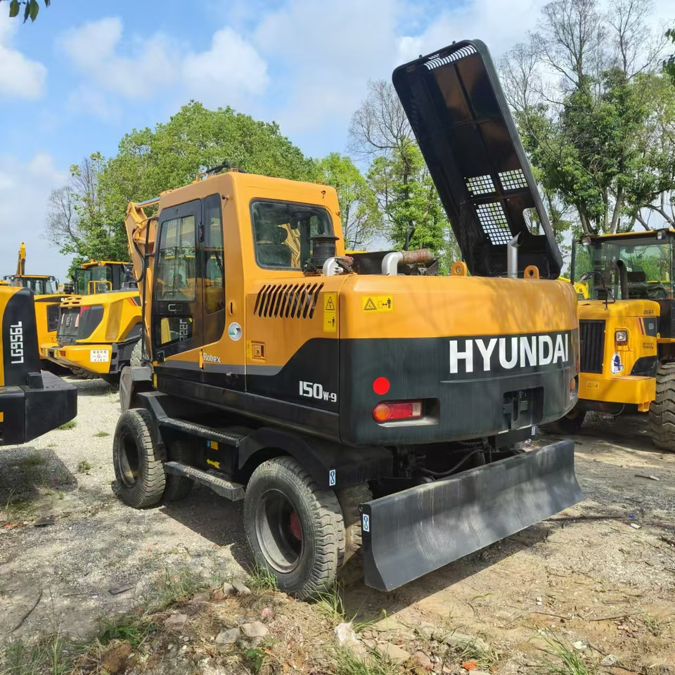 Hyundai R150LC-9 - Excavadora de ruedas: foto 4 Hyundai R150LC-9 - Excavadora de ruedas: foto 4