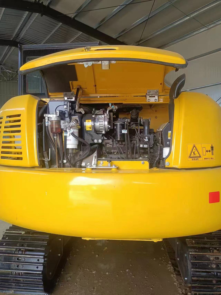 KOMATSU PC70 - Excavadora de cadenas: foto 4 KOMATSU PC70 - Excavadora de cadenas: foto 4