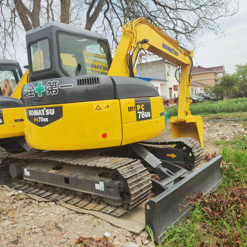 KOMATSU PC78US - Excavadora de cadenas: foto 2 KOMATSU PC78US - Excavadora de cadenas: foto 2