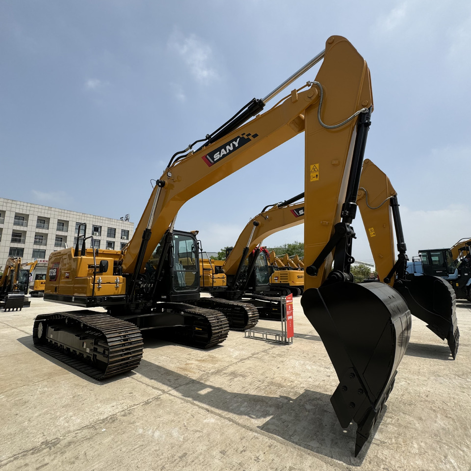 SANY SY215C - Excavadora de cadenas: foto 1 SANY SY215C - Excavadora de cadenas: foto 1