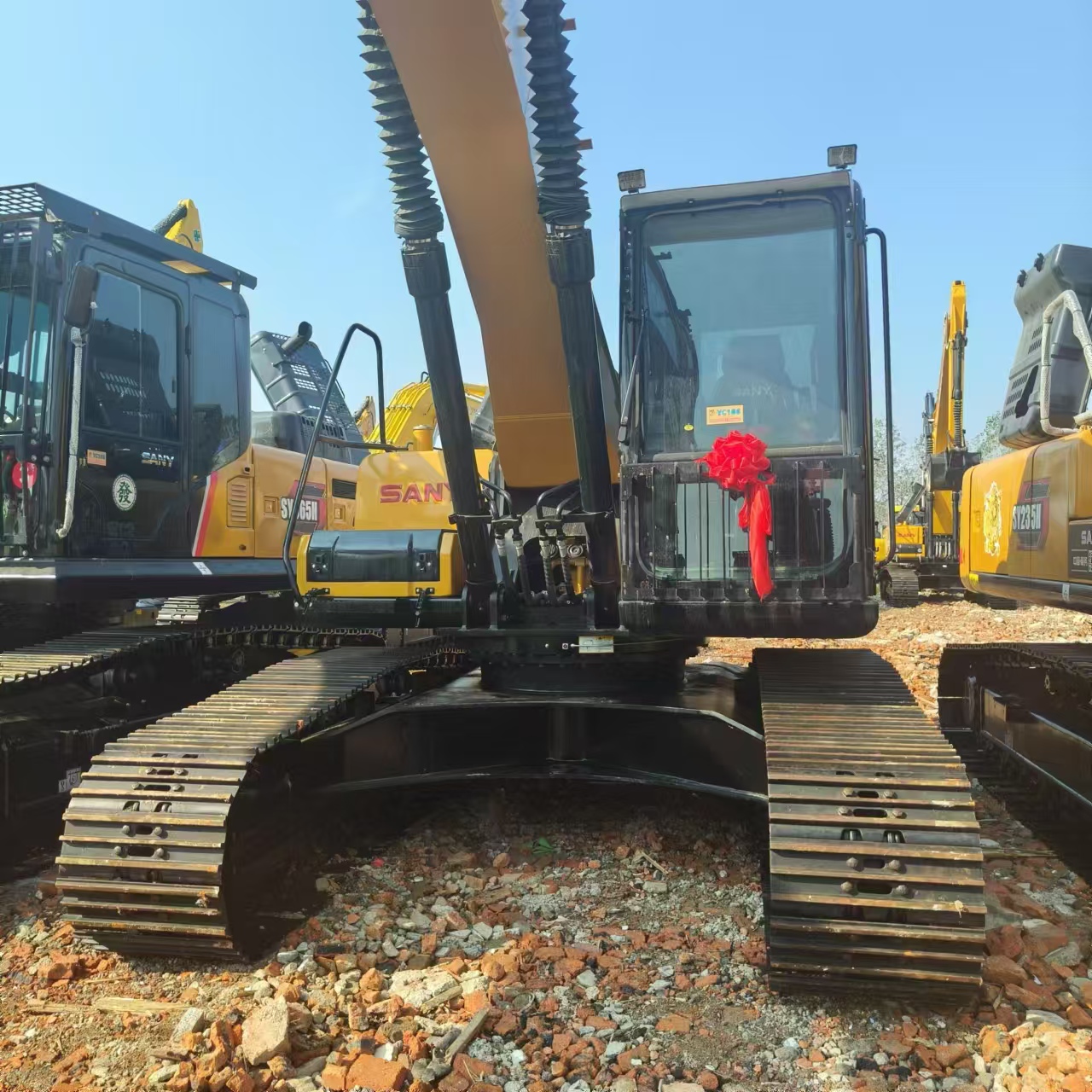 SANY SY215C - Excavadora de cadenas: foto 3 SANY SY215C - Excavadora de cadenas: foto 3