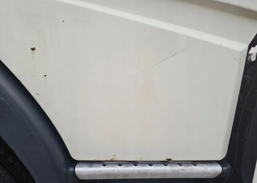 DRZWI KOMPLETNE PRAWE VOLVO FM 9 12 13 - Puerta y piezas: foto 4 DRZWI KOMPLETNE PRAWE VOLVO FM 9 12 13 - Puerta y piezas: foto 4