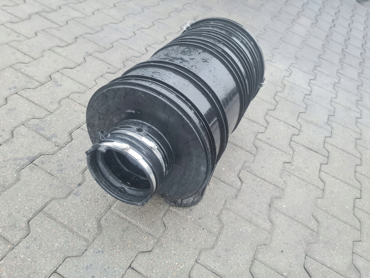 FORD OBUDOWA FILTRA POWIETRZA FORD F-MAX CARGO EURO 6 JC46 9600 AD - Filtro de aire para Camión: foto 2 FORD OBUDOWA FILTRA POWIETRZA FORD F-MAX CARGO EURO 6 JC46 9600 AD - Filtro de aire para Camión: foto 2