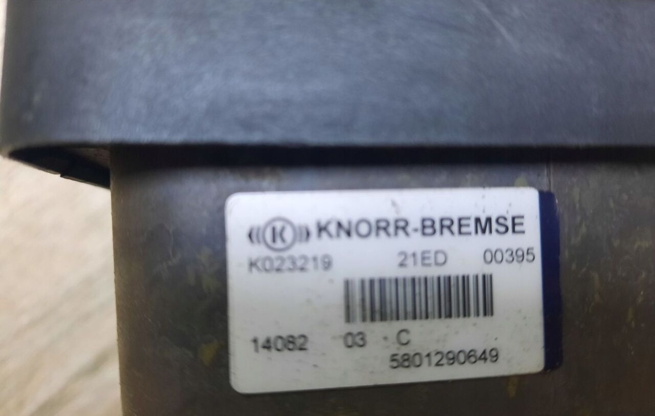 Knorr-Bremse 5801290649 Volvo FH FM - Válvula de freno para Camión: foto 3 Knorr-Bremse 5801290649 Volvo FH FM - Válvula de freno para Camión: foto 3