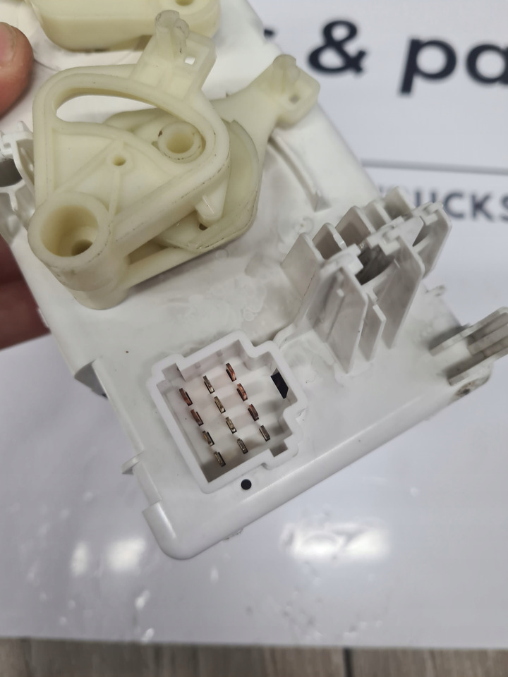 PANEL KLIMATYZACJI NAWIEWU RENAULT DXI LIFT GAMA D WIDE VOLVO FL FE LIFT - Calefacción/ Ventilación: foto 5 PANEL KLIMATYZACJI NAWIEWU RENAULT DXI LIFT GAMA D WIDE VOLVO FL FE LIFT - Calefacción/ Ventilación: foto 5