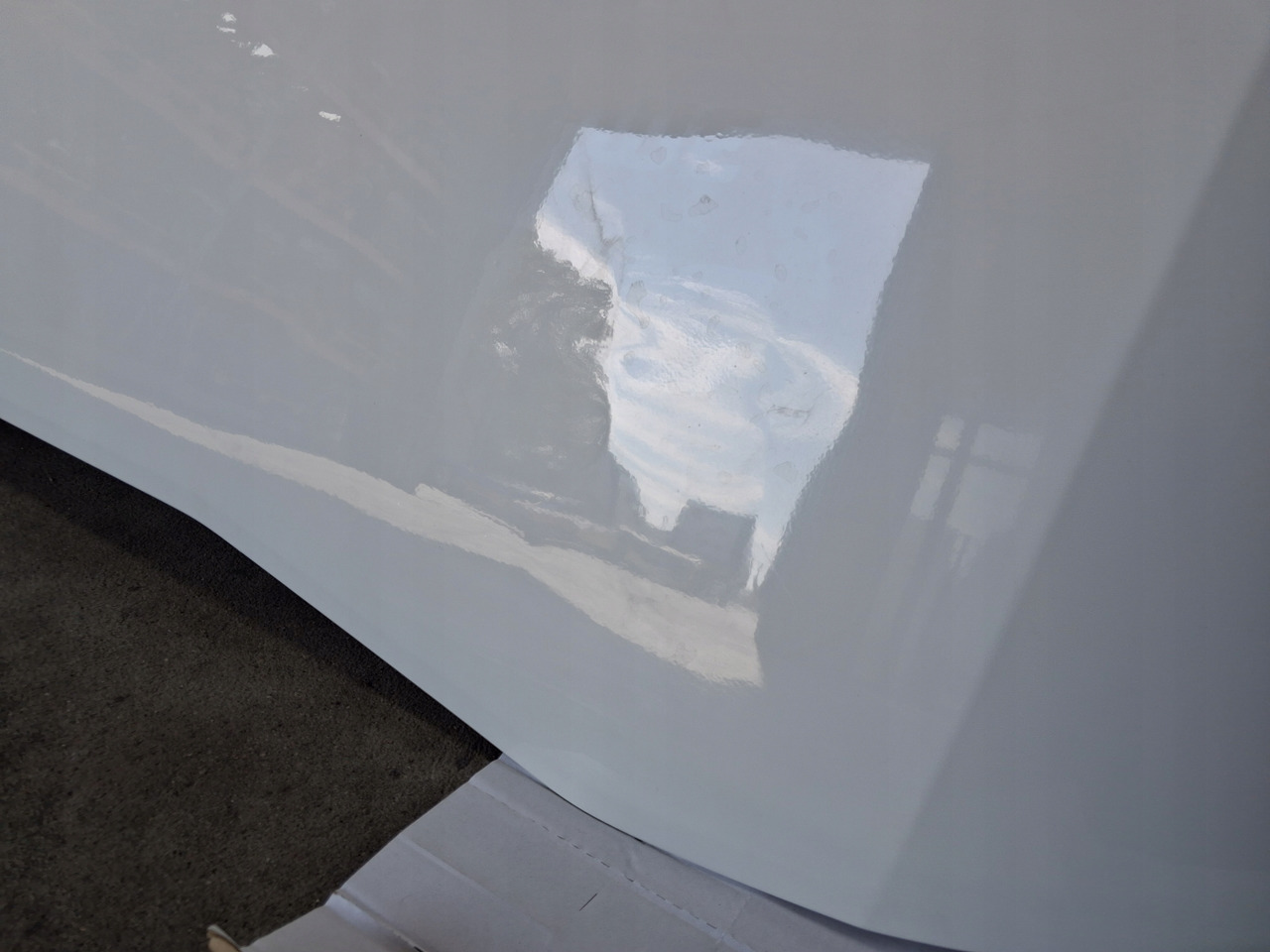 RENAULT MASKA ATRAPA PRZÓD KABINY ORYGINAŁ RENAULT GAMA T EURO 6 - Capota para Camión: foto 4 RENAULT MASKA ATRAPA PRZÓD KABINY ORYGINAŁ RENAULT GAMA T EURO 6 - Capota para Camión: foto 4