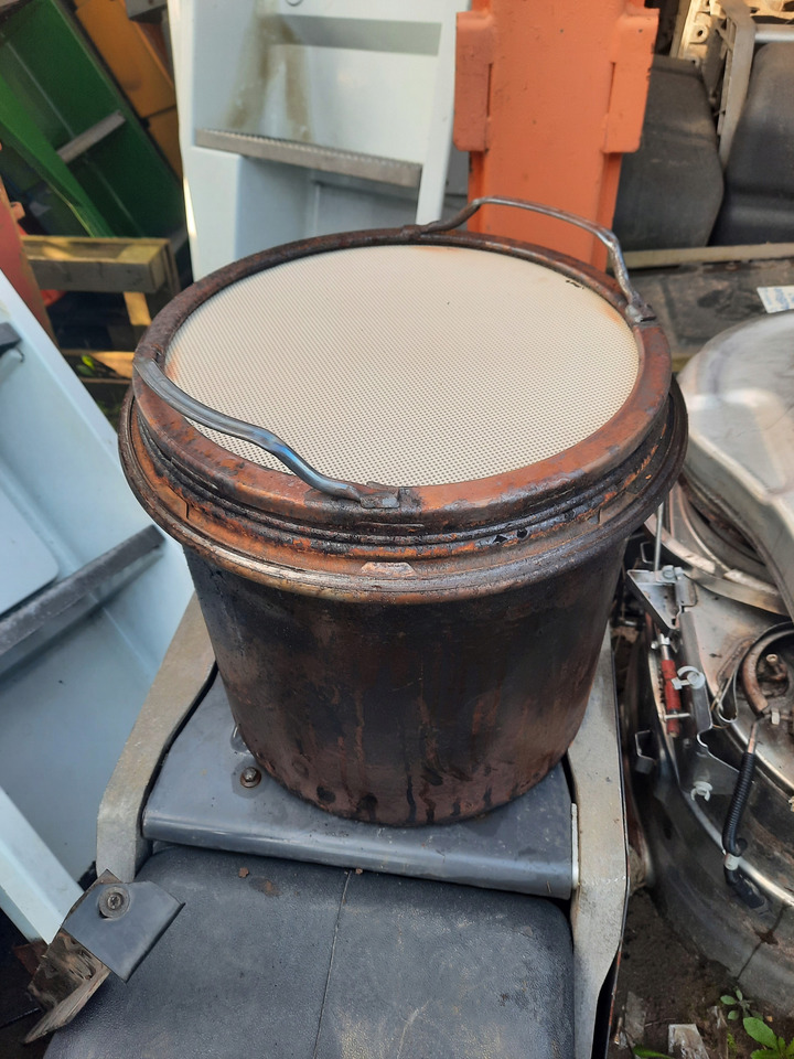 Volvo FILTR WKŁAD DPF RENAULT GAMA T RANGE FH 4 - Convertidor catalítico para Camión: foto 1 Volvo FILTR WKŁAD DPF RENAULT GAMA T RANGE FH 4 - Convertidor catalítico para Camión: foto 1