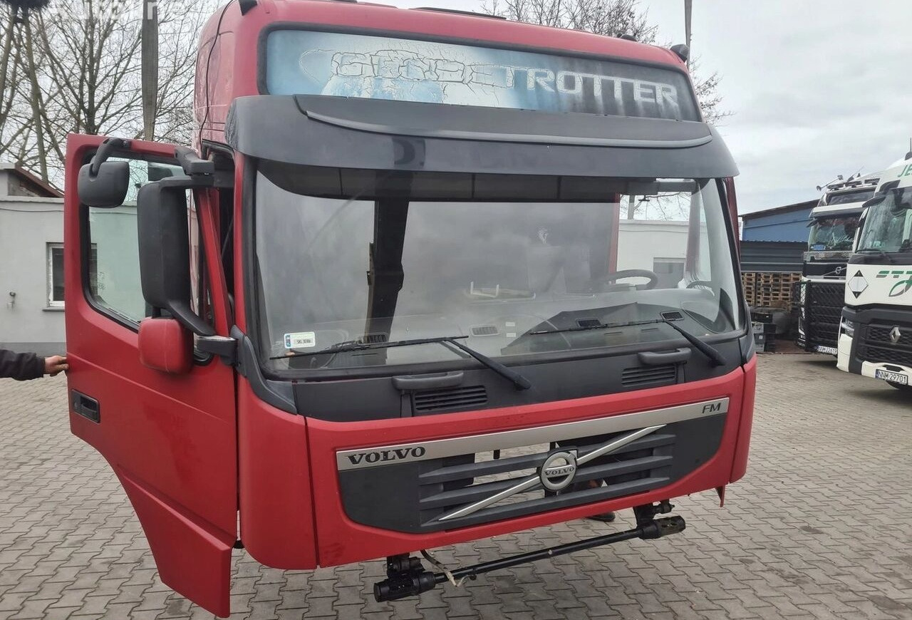 Volvo FM 9 13 LIFT EURO 5 AUTOMAT Volvo VOLVO FM 9 13 LIFT EURO 5 AUTOMAT - Cabina para Camión: foto 1 Volvo FM 9 13 LIFT EURO 5 AUTOMAT Volvo VOLVO FM 9 13 LIFT EURO 5 AUTOMAT - Cabina para Camión: foto 1
