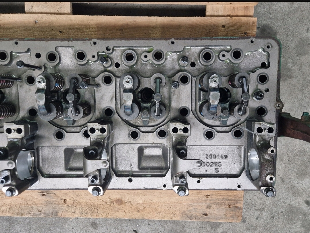 Volvo GŁOWICA SILNIKA FH 16 D16K EURO 6 Volvo VOLVO FH 16 D16K EURO 6 22184000 154511429 - Cabezal de bloque para Camión: foto 4 Volvo GŁOWICA SILNIKA FH 16 D16K EURO 6 Volvo VOLVO FH 16 D16K EURO 6 22184000 154511429 - Cabezal de bloque para Camión: foto 4