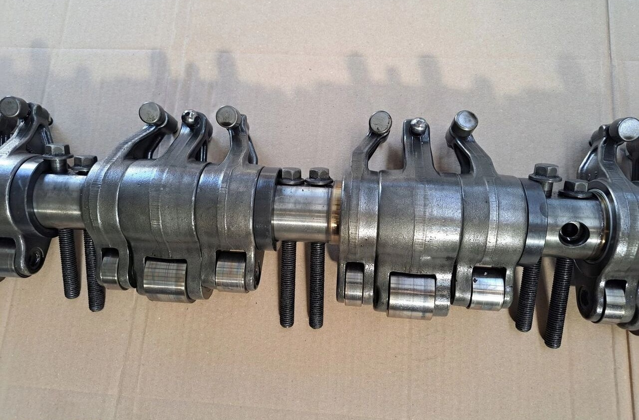 Volvo KLAWIATURA ZAWOROWA DŹWIGIENKI BEZ VEB FH 16 D16E. 24426580 Volvo - Motor y piezas para Camión: foto 1 Volvo KLAWIATURA ZAWOROWA DŹWIGIENKI BEZ VEB FH 16 D16E. 24426580 Volvo - Motor y piezas para Camión: foto 1