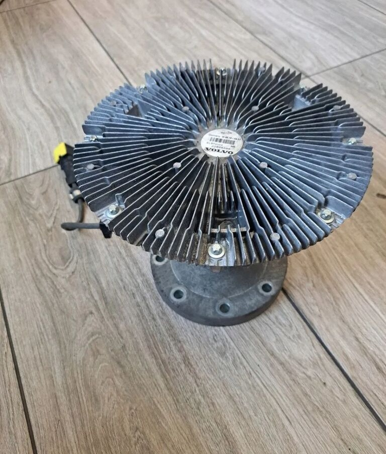 Volvo SPRZEDAM VISCO WISKOZA WENTYLATOR RENAULT GAMA D FL EURO 6 22828598 Volvo - Ventilador para Camión: foto 2 Volvo SPRZEDAM VISCO WISKOZA WENTYLATOR RENAULT GAMA D FL EURO 6 22828598 Volvo - Ventilador para Camión: foto 2