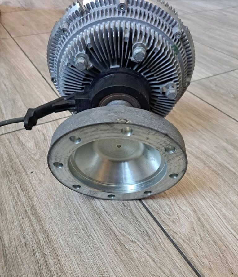 Volvo SPRZEDAM VISCO WISKOZA WENTYLATOR RENAULT GAMA D FL EURO 6 22828598 Volvo - Ventilador para Camión: foto 4 Volvo SPRZEDAM VISCO WISKOZA WENTYLATOR RENAULT GAMA D FL EURO 6 22828598 Volvo - Ventilador para Camión: foto 4