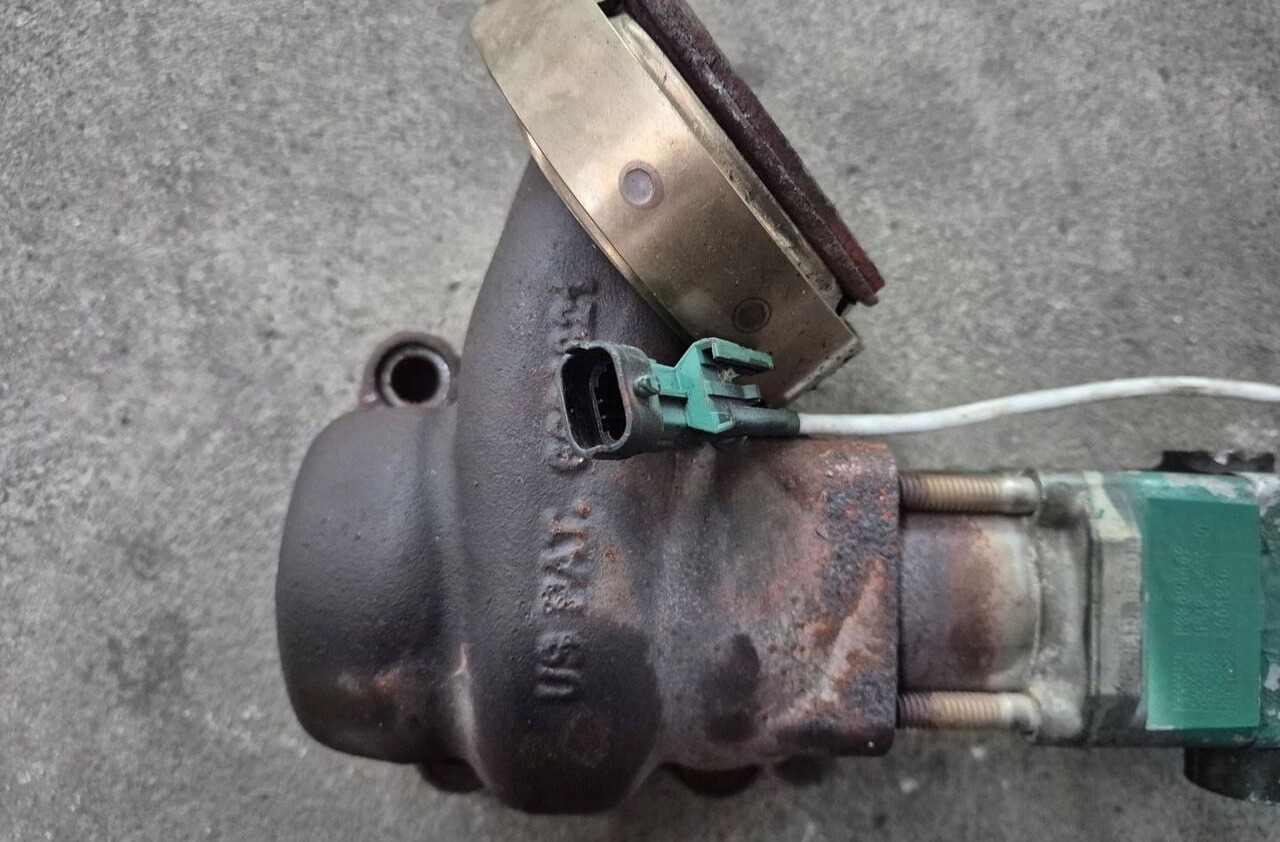 Volvo ZAWÓR HAMULEC GÓRSKI SPALIN EGR FH4 FH 16 D16K 23694442 6601821 Volvo EGR VOLVO FH4 FH 16 D16K 23694442 6601821 - Motor y piezas para Camión: foto 1 Volvo ZAWÓR HAMULEC GÓRSKI SPALIN EGR FH4 FH 16 D16K 23694442 6601821 Volvo EGR VOLVO FH4 FH 16 D16K 23694442 6601821 - Motor y piezas para Camión: foto 1