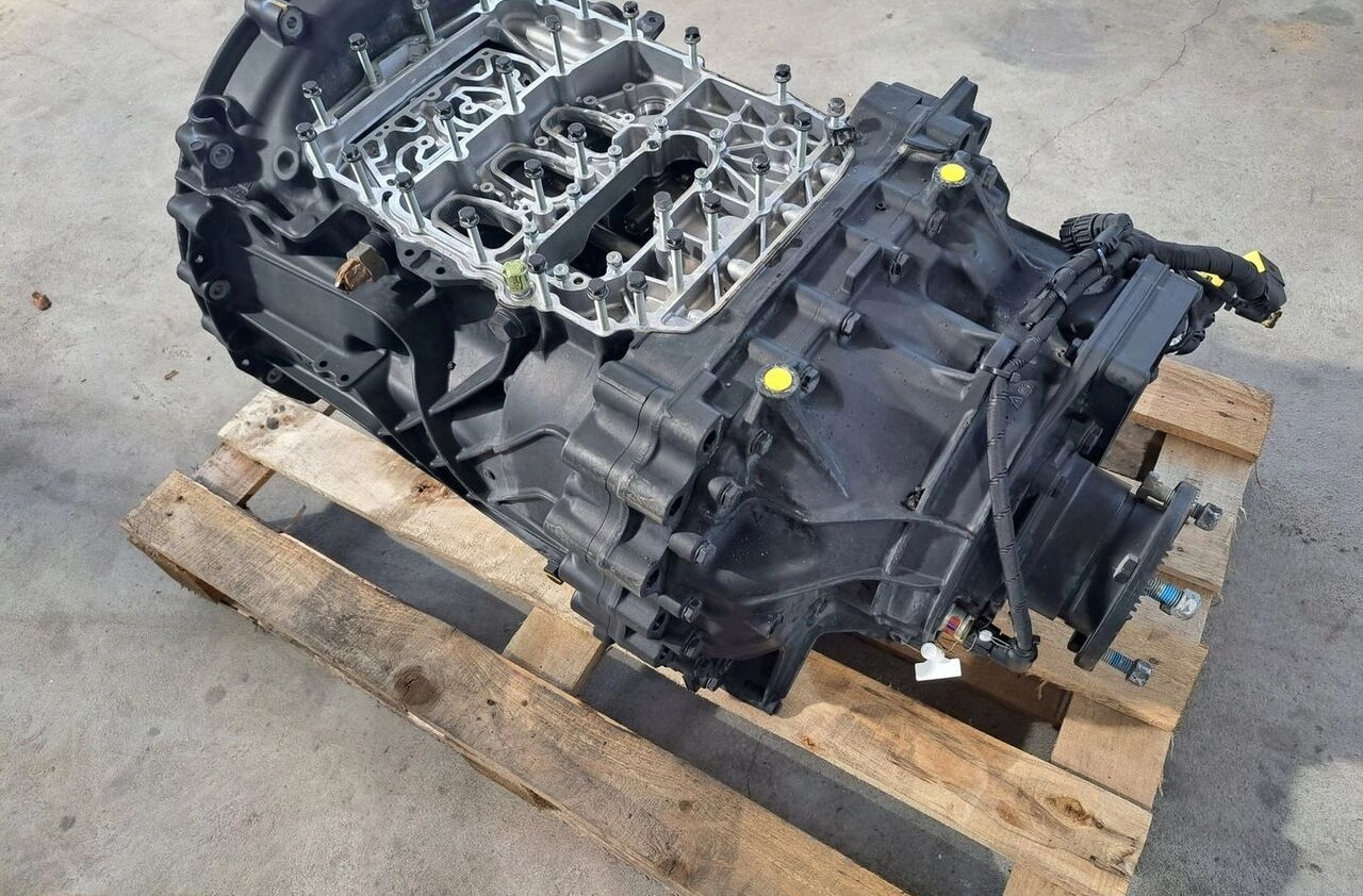 ZF TRAXON - Caja de cambios para Camión: foto 2 ZF TRAXON - Caja de cambios para Camión: foto 2