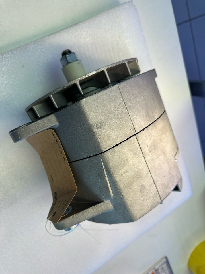 Woda Case combine - Alternador para Camión: foto 2 Woda Case combine - Alternador para Camión: foto 2