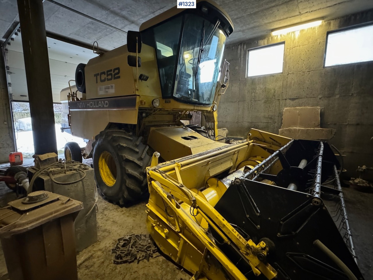 1992 New Holland TC52 Combine - Cosechadora de granos: foto 1 1992 New Holland TC52 Combine - Cosechadora de granos: foto 1