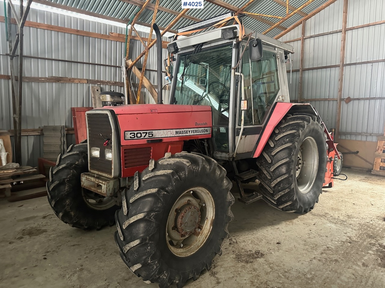 1994 Massey Ferguson 3075 4x4 tractor. WATCH VIDEO. - Tractor: foto 1 1994 Massey Ferguson 3075 4x4 tractor. WATCH VIDEO. - Tractor: foto 1