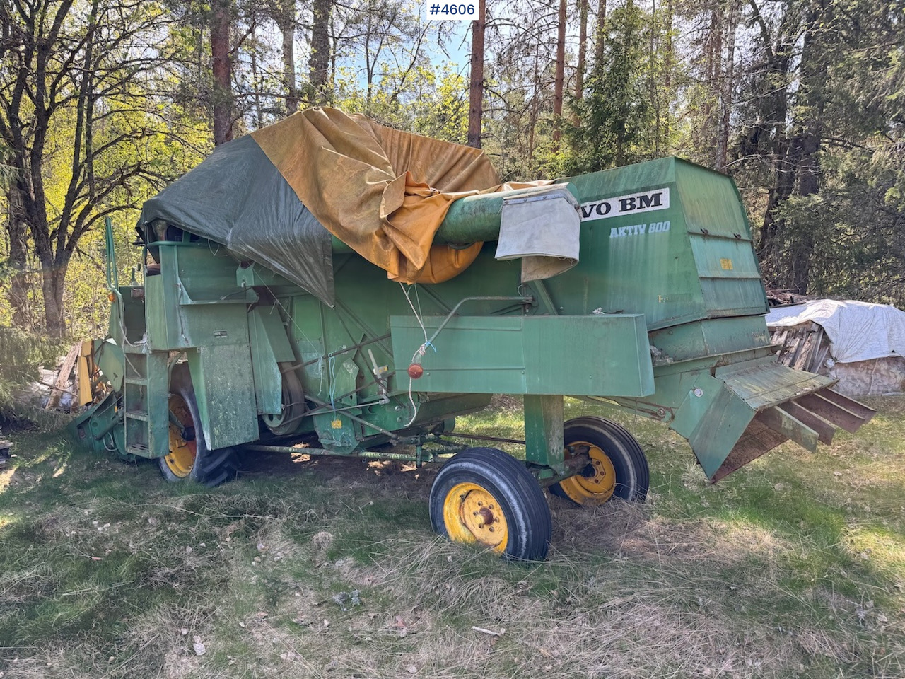 2 Volvo BM Aktiv 800 threshers - Cosechadora de granos: foto 5 2 Volvo BM Aktiv 800 threshers - Cosechadora de granos: foto 5