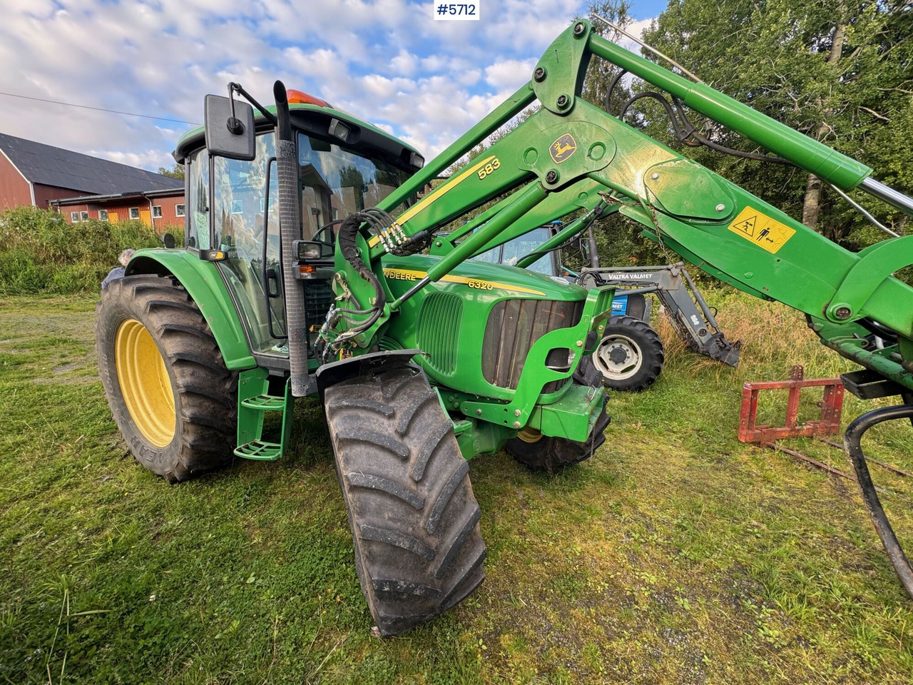 2008 John Deere 6320 SE with front loader and 2 buckets! - Tractor: foto 2 2008 John Deere 6320 SE with front loader and 2 buckets! - Tractor: foto 2