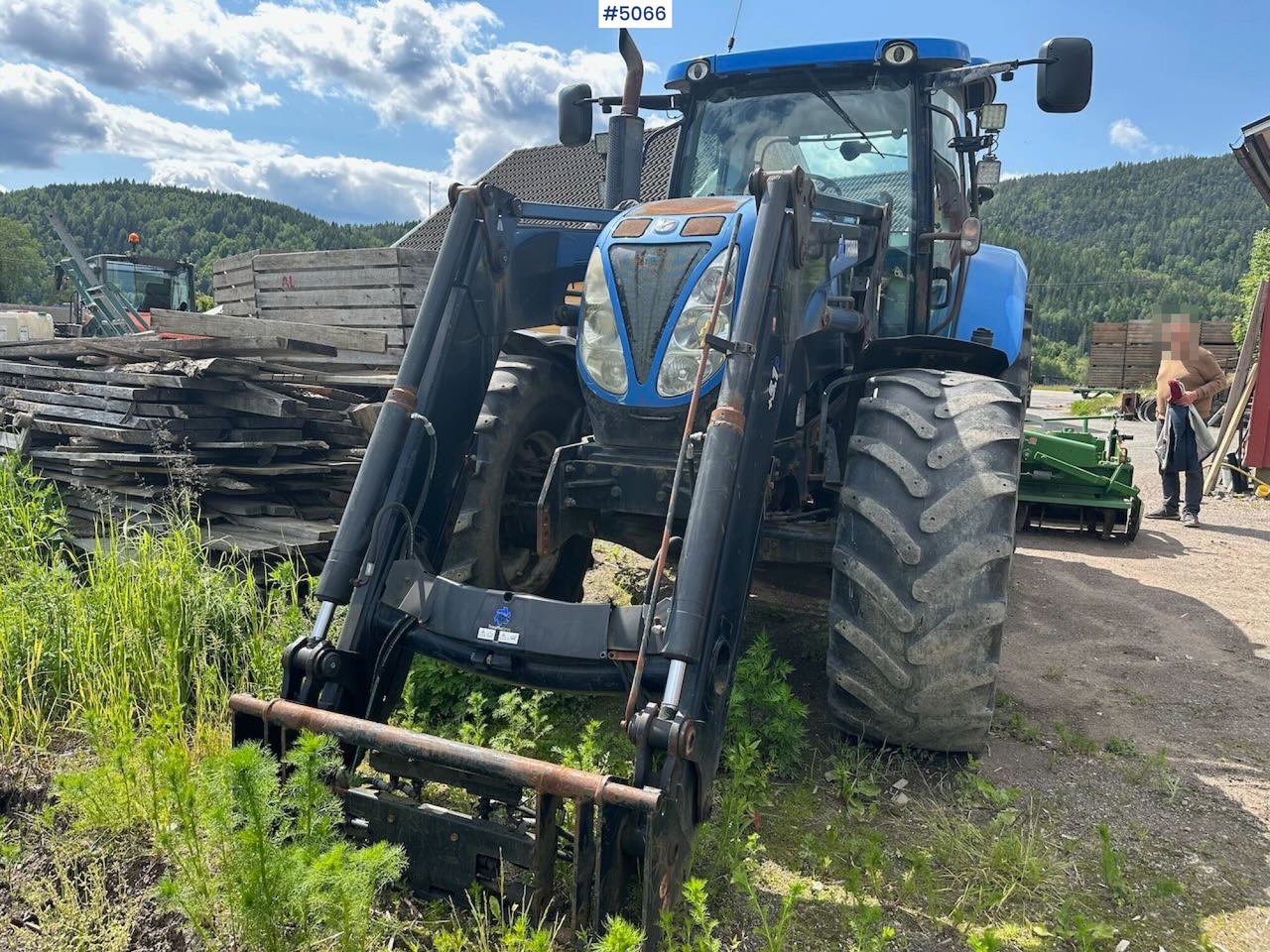 2011 New Holland T6080 w/ trima +5.1p - Tractor: foto 2 2011 New Holland T6080 w/ trima +5.1p - Tractor: foto 2