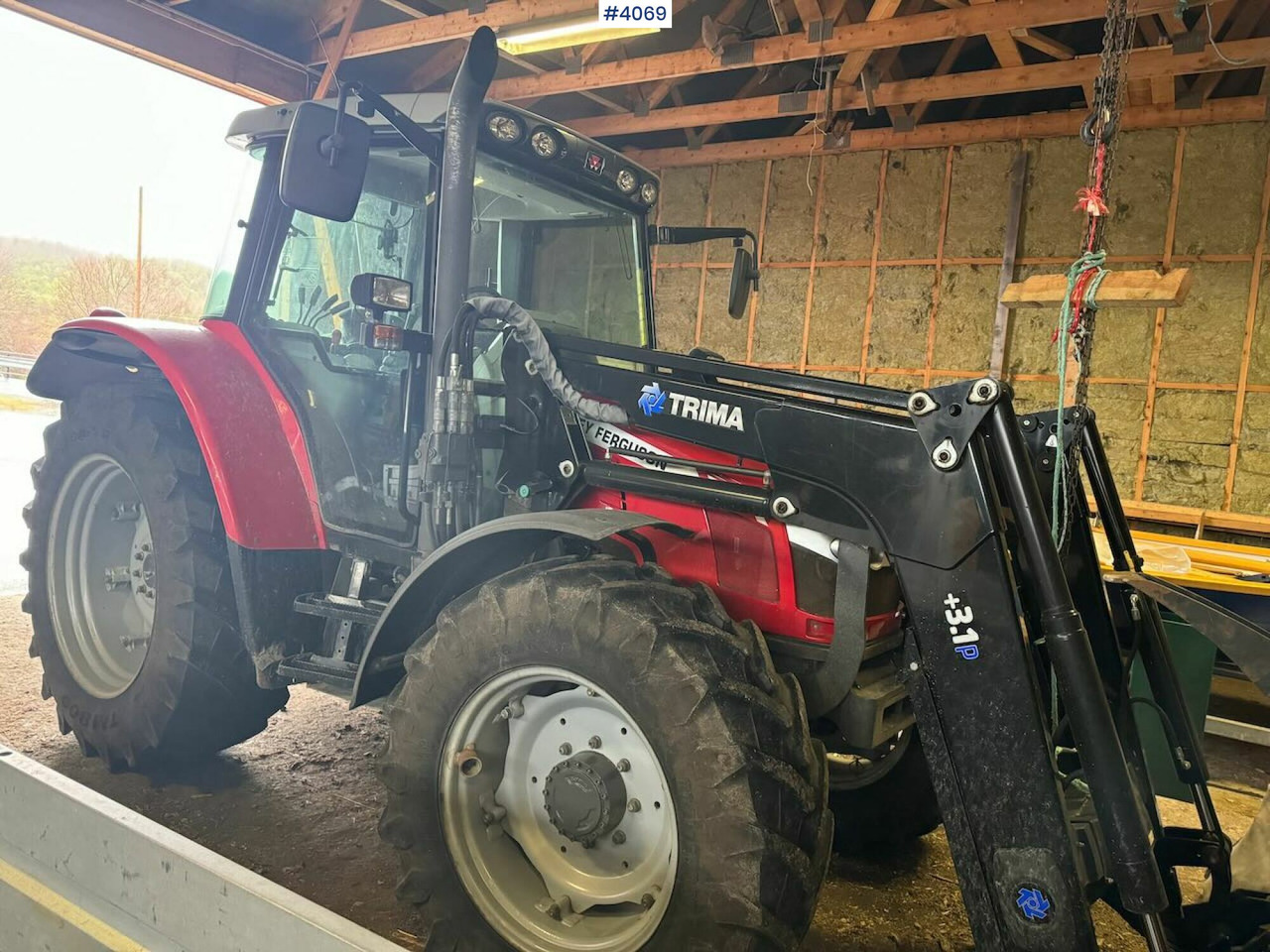 2013 Massey Ferguson 5455 w/ front loader, 2 buckets, pallet forks and blades. 1020 hours! - Tractor: foto 2 2013 Massey Ferguson 5455 w/ front loader, 2 buckets, pallet forks and blades. 1020 hours! - Tractor: foto 2