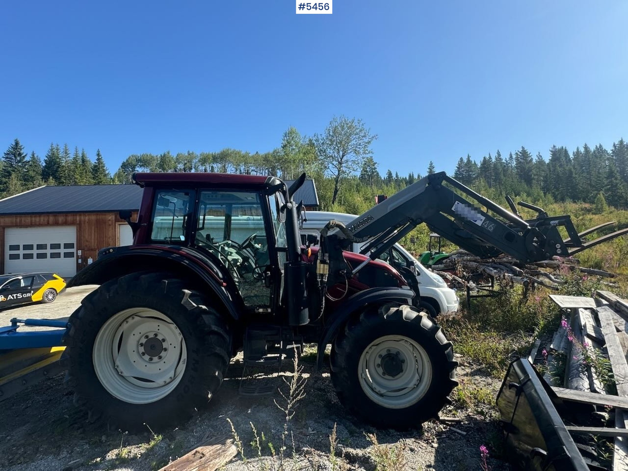 2015 Valtra N123 w/ front loader - Tractor: foto 1 2015 Valtra N123 w/ front loader - Tractor: foto 1