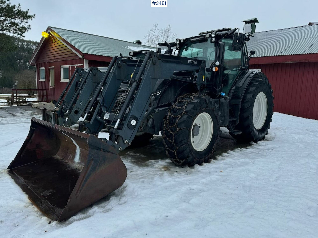 2015 Valtra N174D w/ Front loader - Tractor: foto 1 2015 Valtra N174D w/ Front loader - Tractor: foto 1