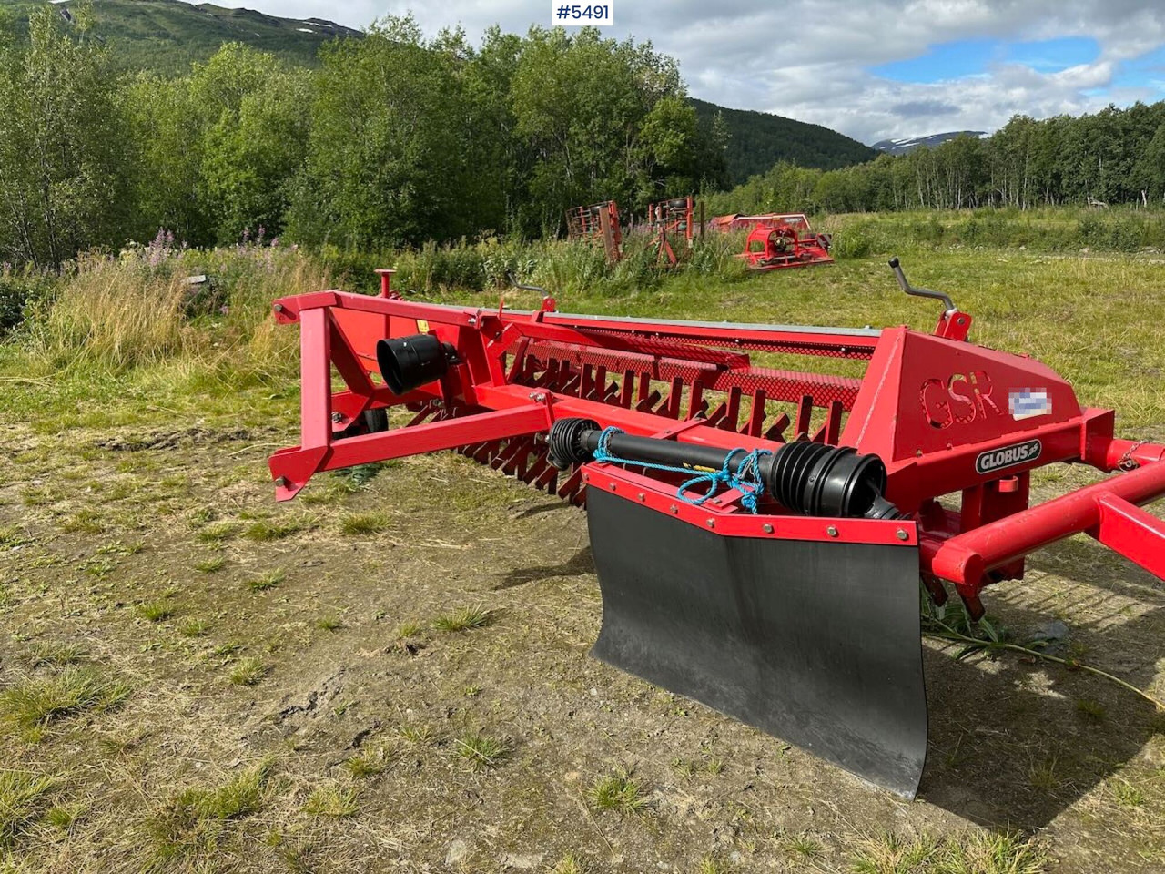 2017 Globus GSR 87400 stone rake. LIGHTLY used! - Equipo para trabajo del suelo: foto 3 2017 Globus GSR 87400 stone rake. LIGHTLY used! - Equipo para trabajo del suelo: foto 3