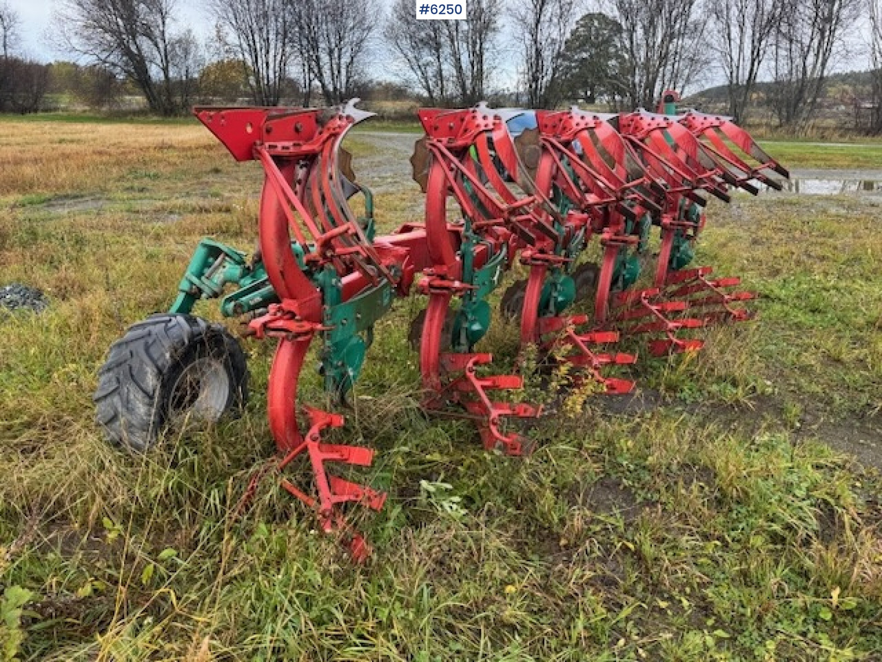 2017 Kverneland EG 5-coil reversible plow w/ new coulters and extra equipment! - Equipo para trabajo del suelo: foto 4 2017 Kverneland EG 5-coil reversible plow w/ new coulters and extra equipment! - Equipo para trabajo del suelo: foto 4