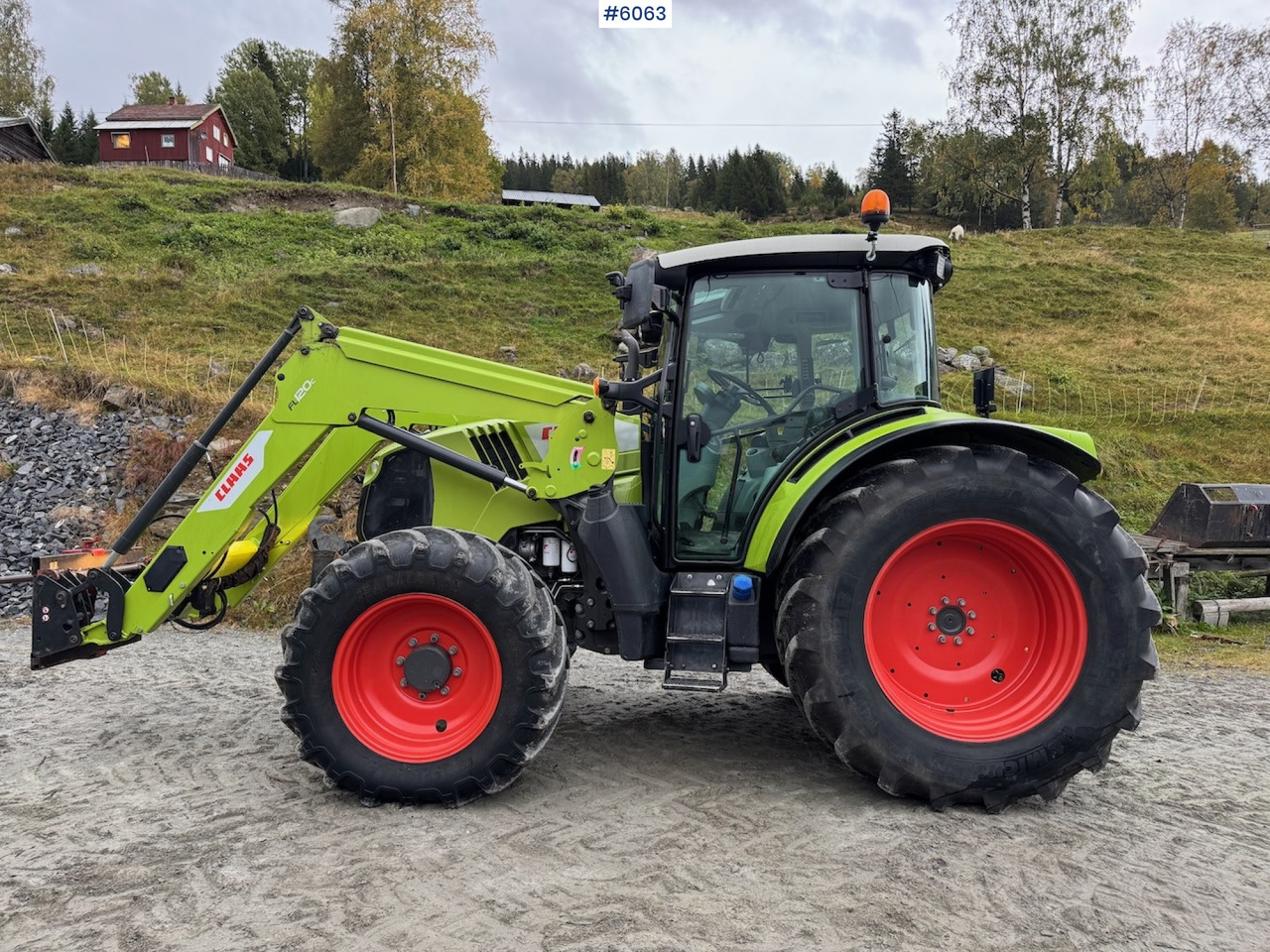 2018 Claas Arion 460 m front loader, front hydraulics and front PTO. - Tractor: foto 1 2018 Claas Arion 460 m front loader, front hydraulics and front PTO. - Tractor: foto 1