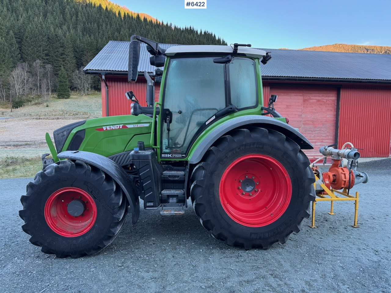 2021 Fendt 314 Vario Profi Plus w/ front hydraulics and front PTO. Low hours! - Tractor: foto 2 2021 Fendt 314 Vario Profi Plus w/ front hydraulics and front PTO. Low hours! - Tractor: foto 2